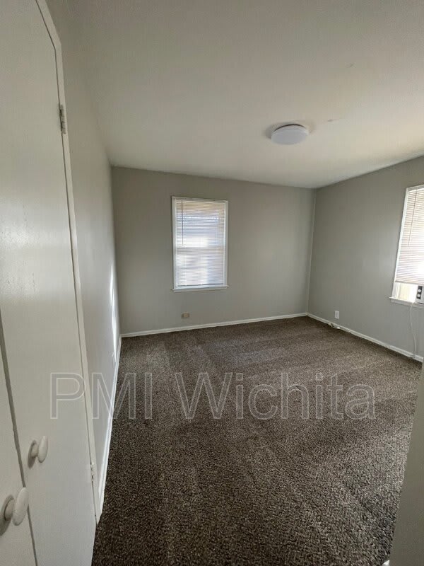 2304 S Broadview St – photo 3