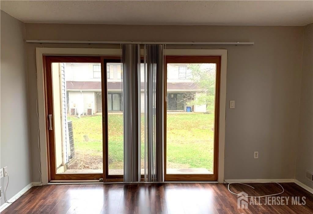 536 Manchester Court – photo 3