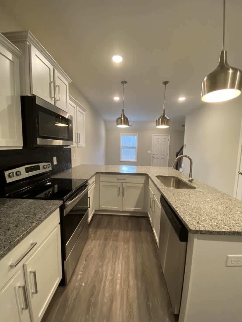 1031 Glenkirk Drive – photo 4