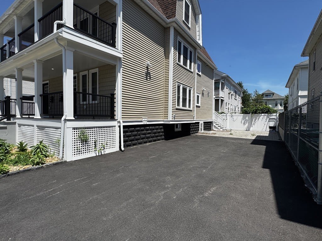 33 Hamilton St – photo 2
