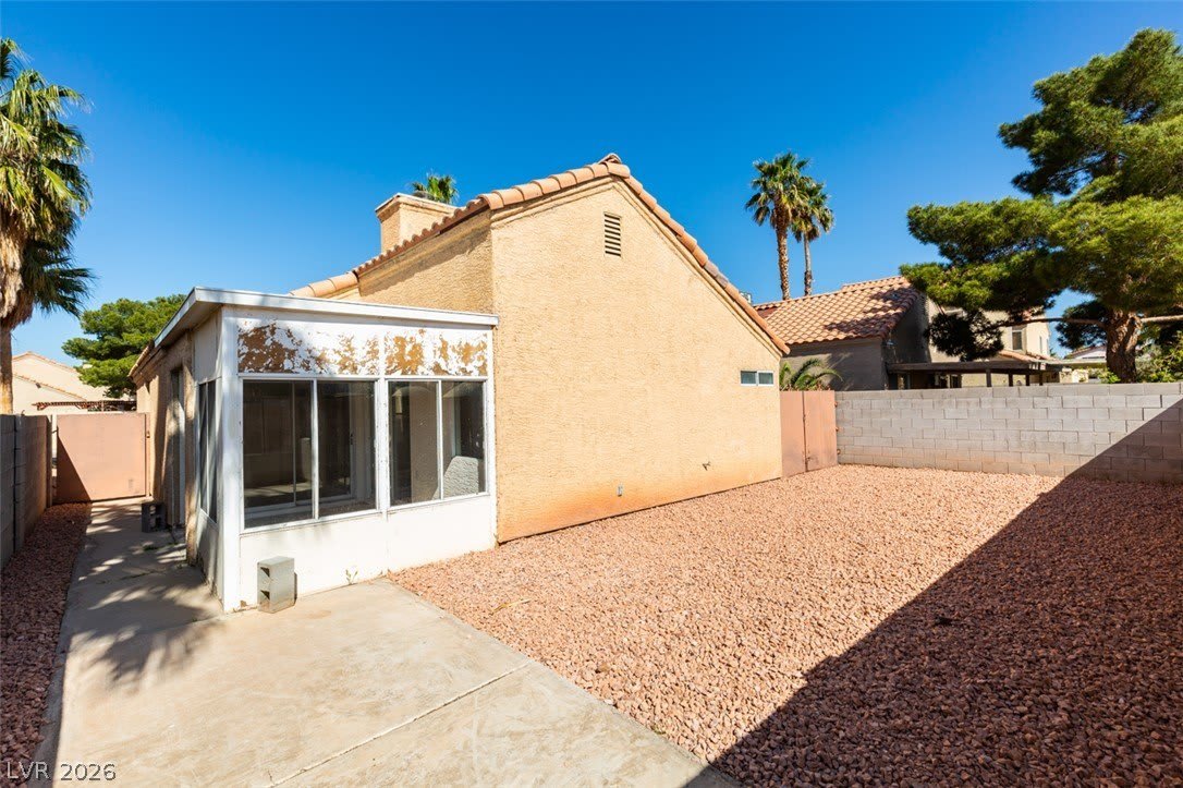 582 Searchlight Drive – photo 5