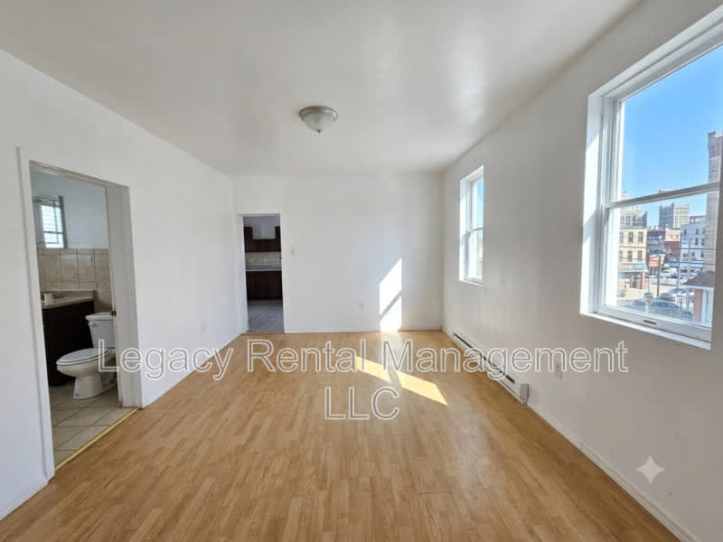 39 Elm Street – photo 2
