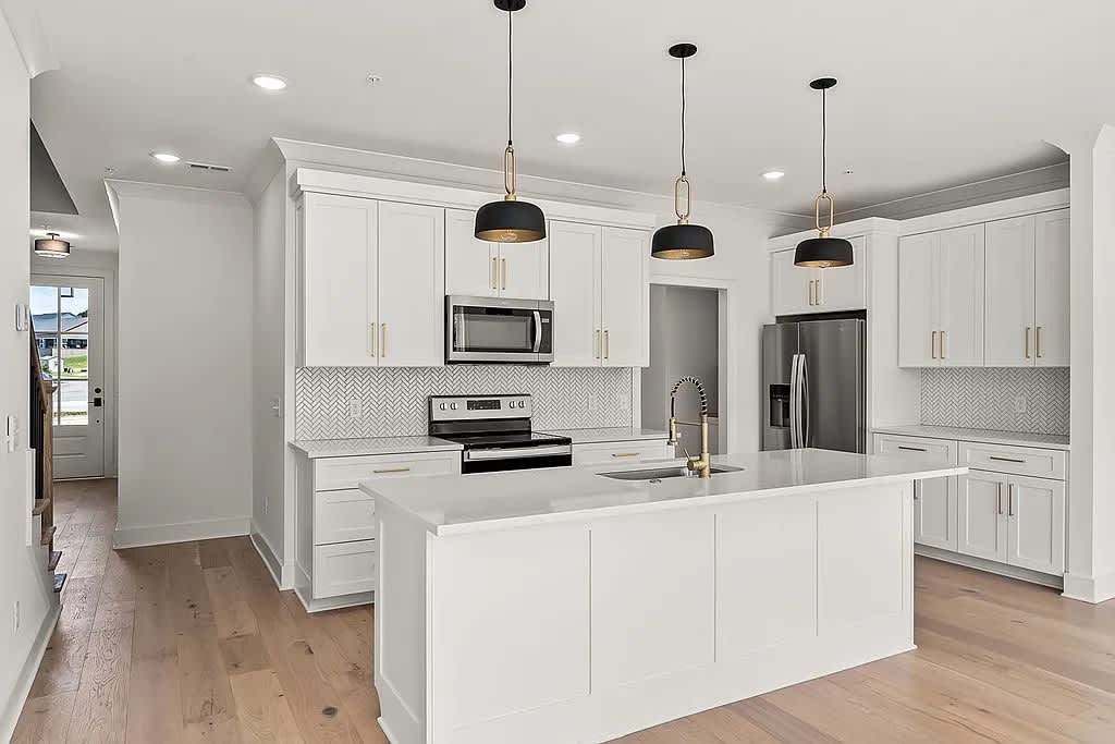 801 Vickery Drive – photo 4
