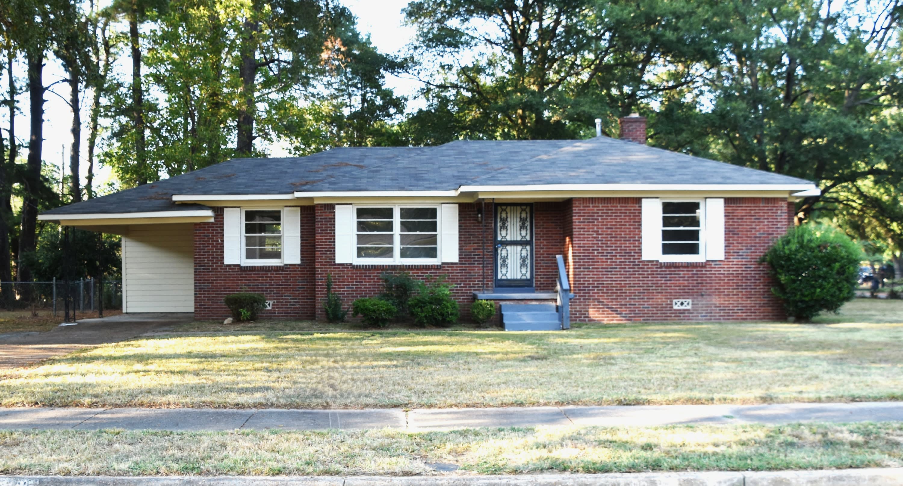 5302 Laurie Ln – photo 1