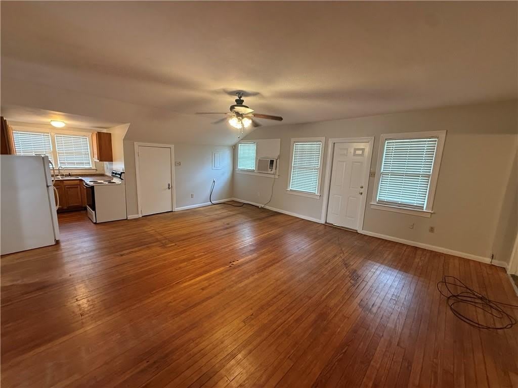450 Williams Street – photo 3