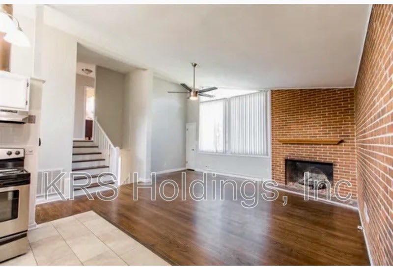 103 Middleboro Place – photo 2