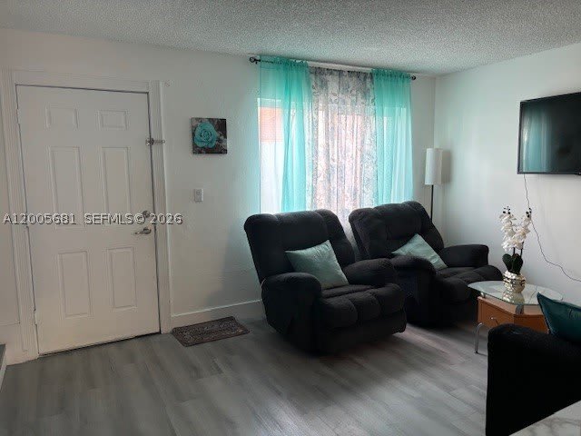 10720 NW 7th St – photo 5
