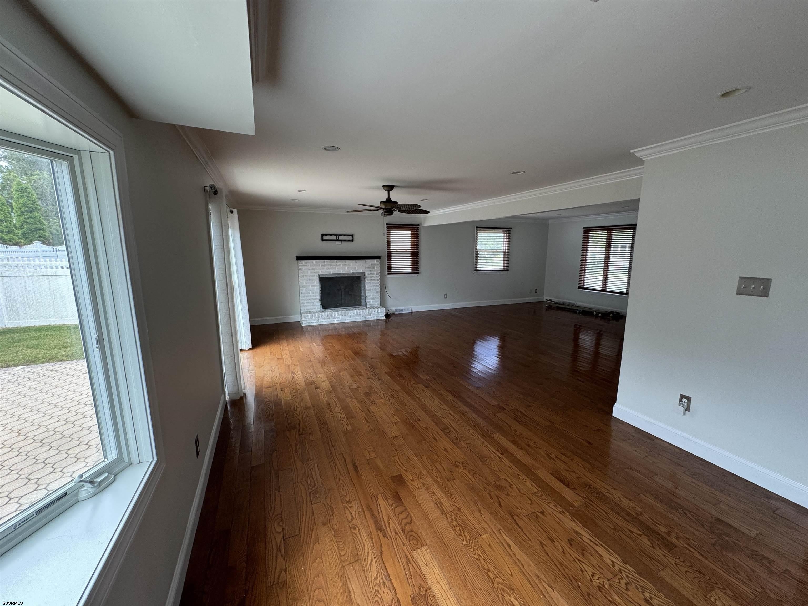 8208 Lagoon Dr – photo 4