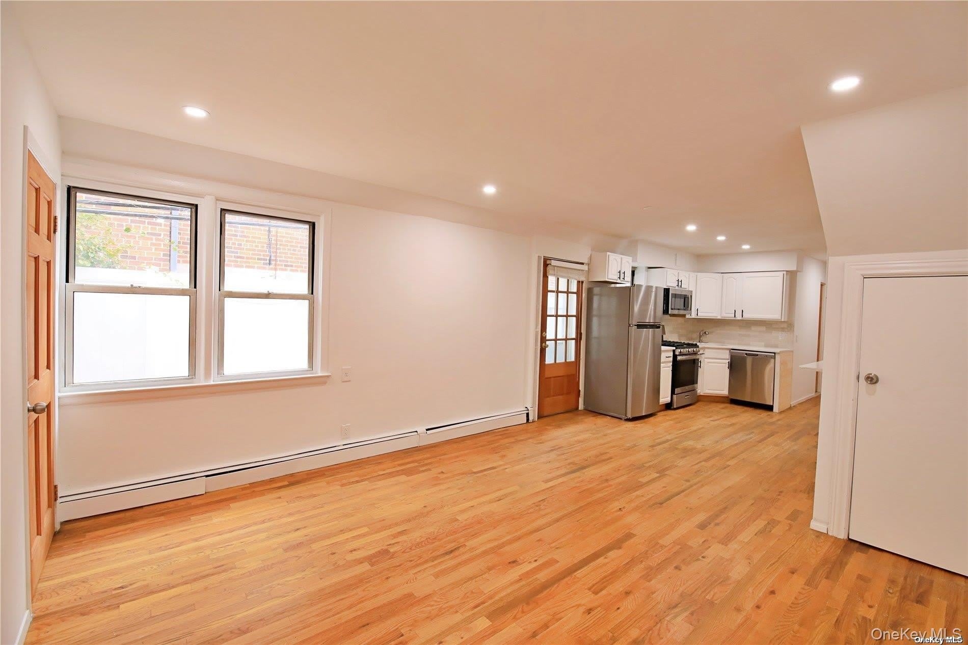 750 E Broadway – photo 4