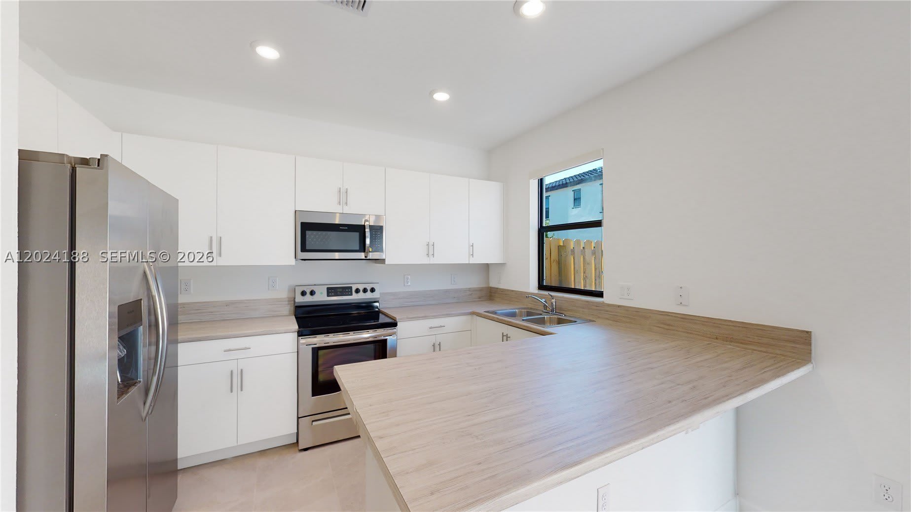 11815 SW 246 TER – photo 3