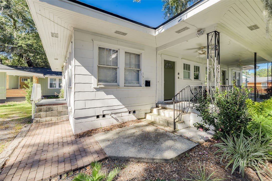 1317 E 38th Street – photo 3