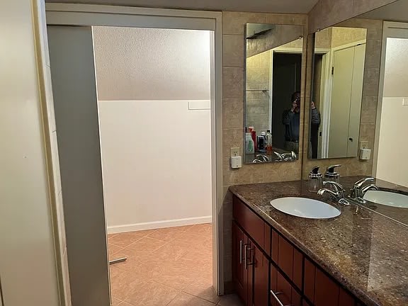 726 Oak Grove Ave Apt 3 – photo 4