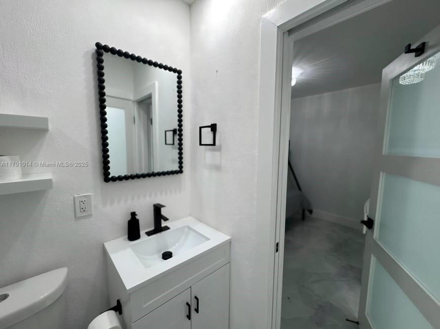 315 NW 106th St # 0 – photo 2