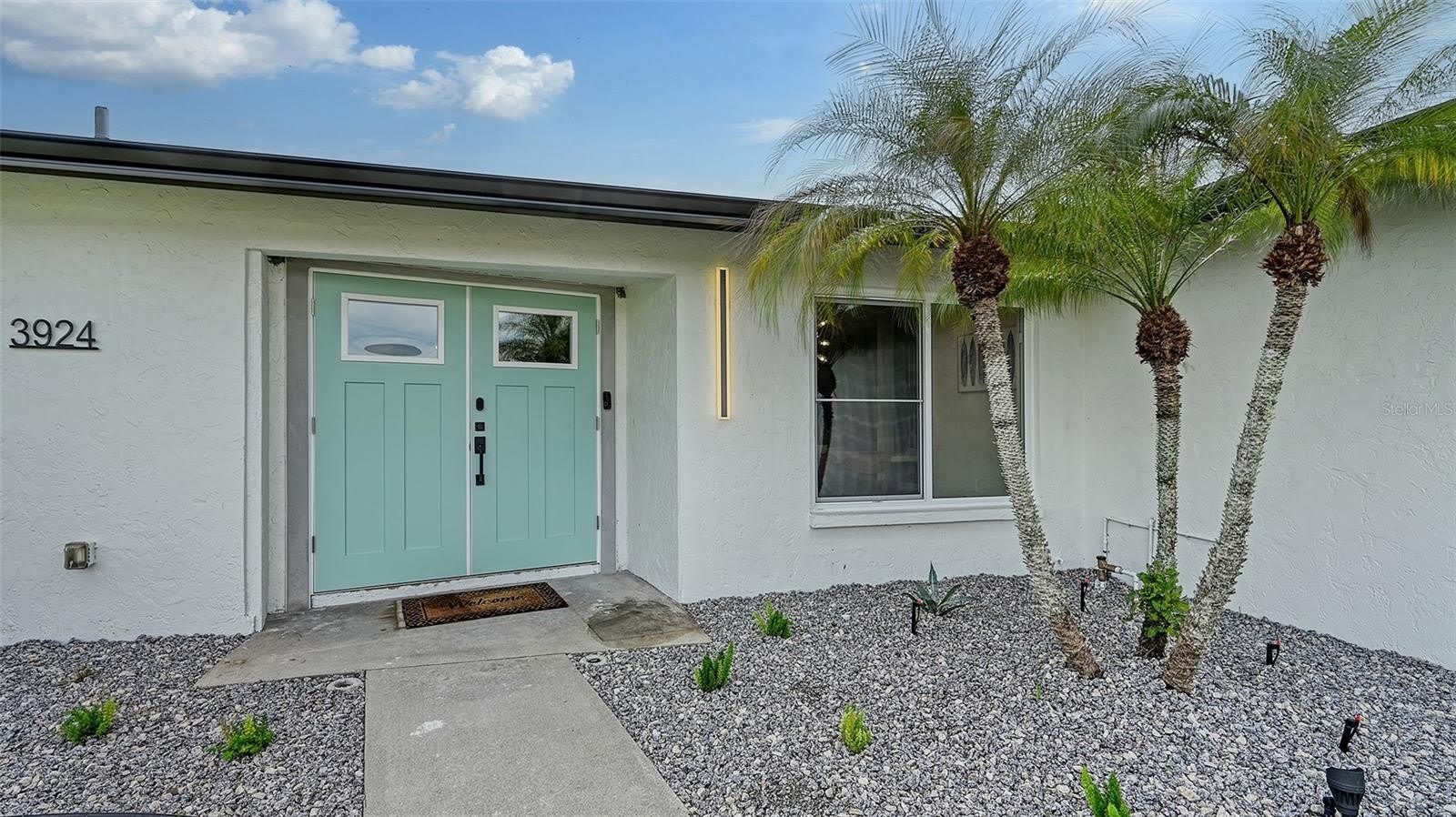 3924 HELENE Street – photo 2
