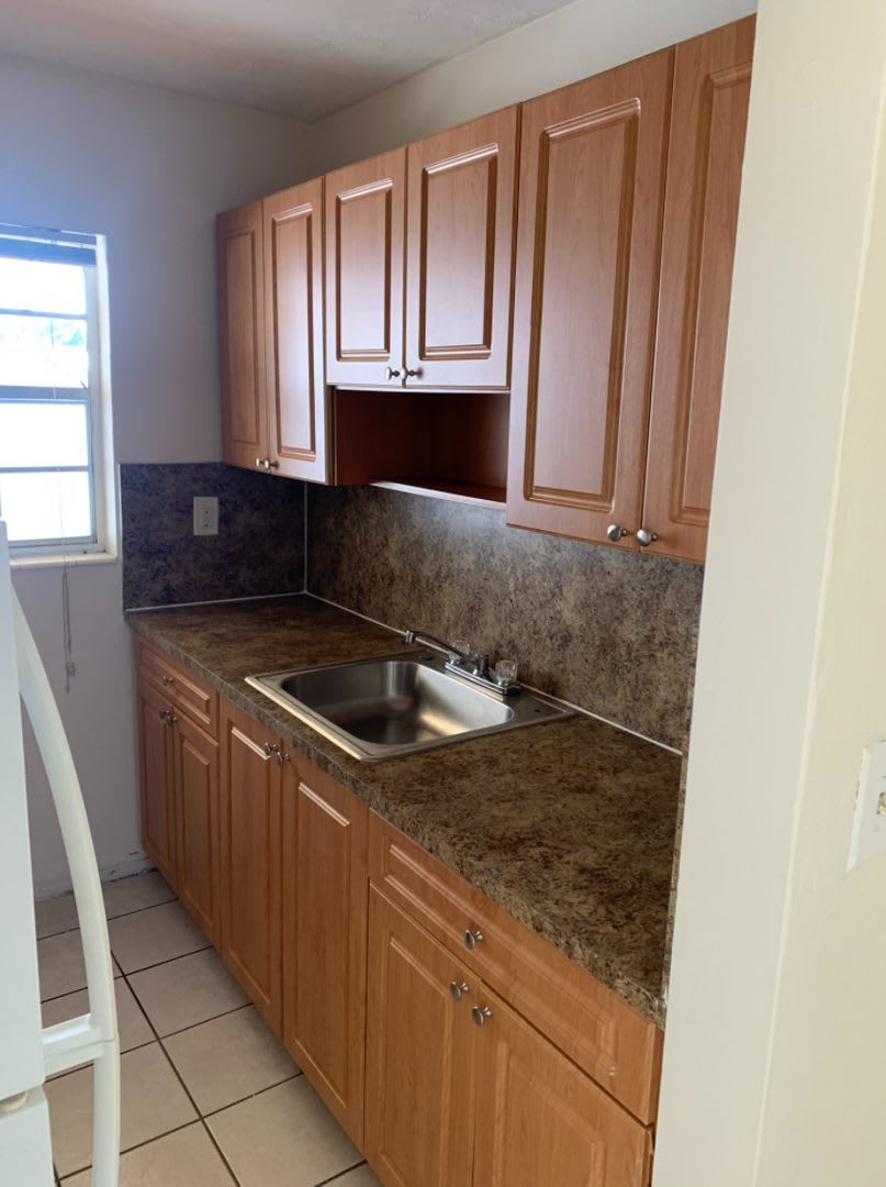 1345 W 29 Street – photo 2