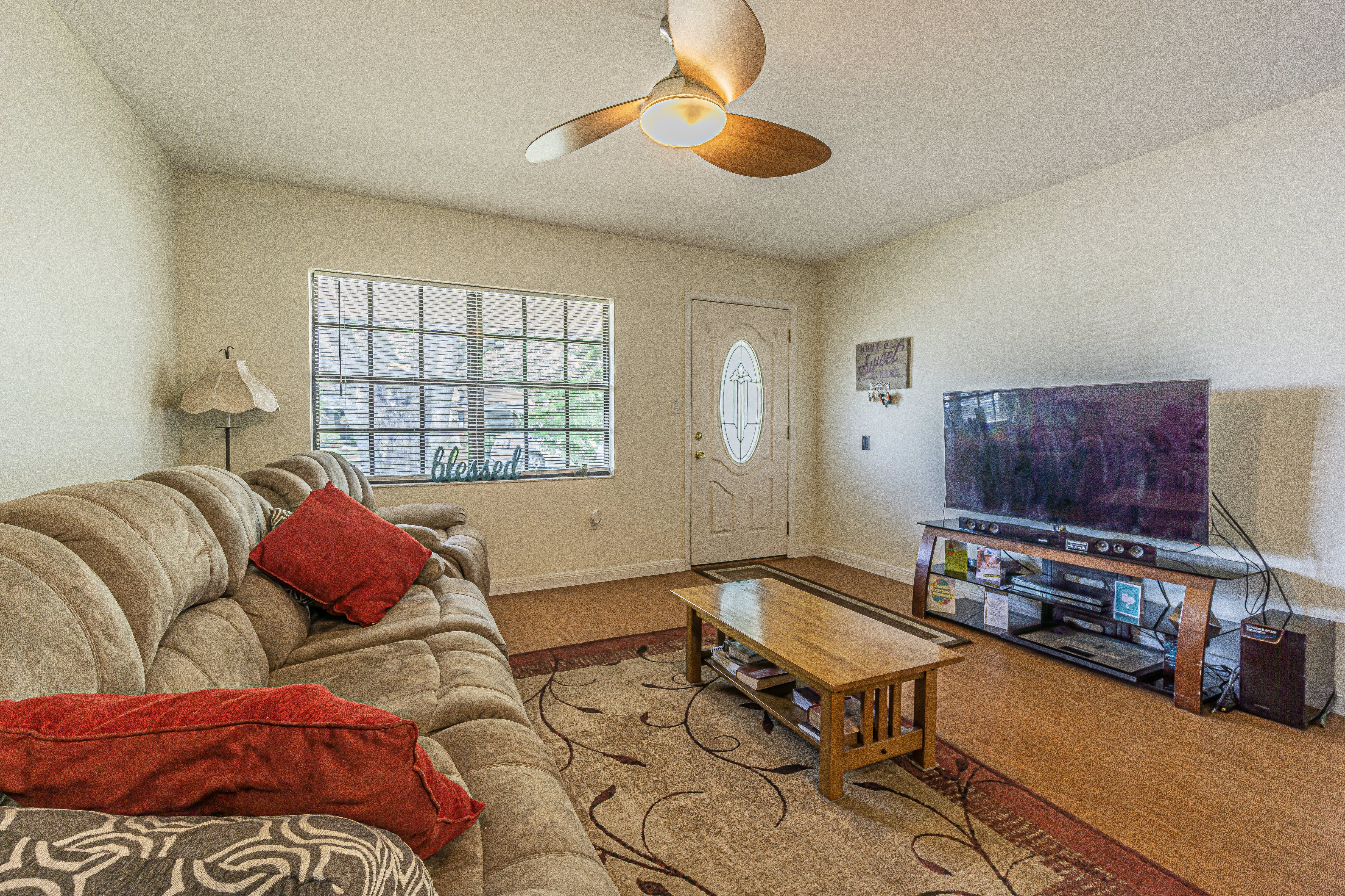 6201 S Adelia Ave – photo 4
