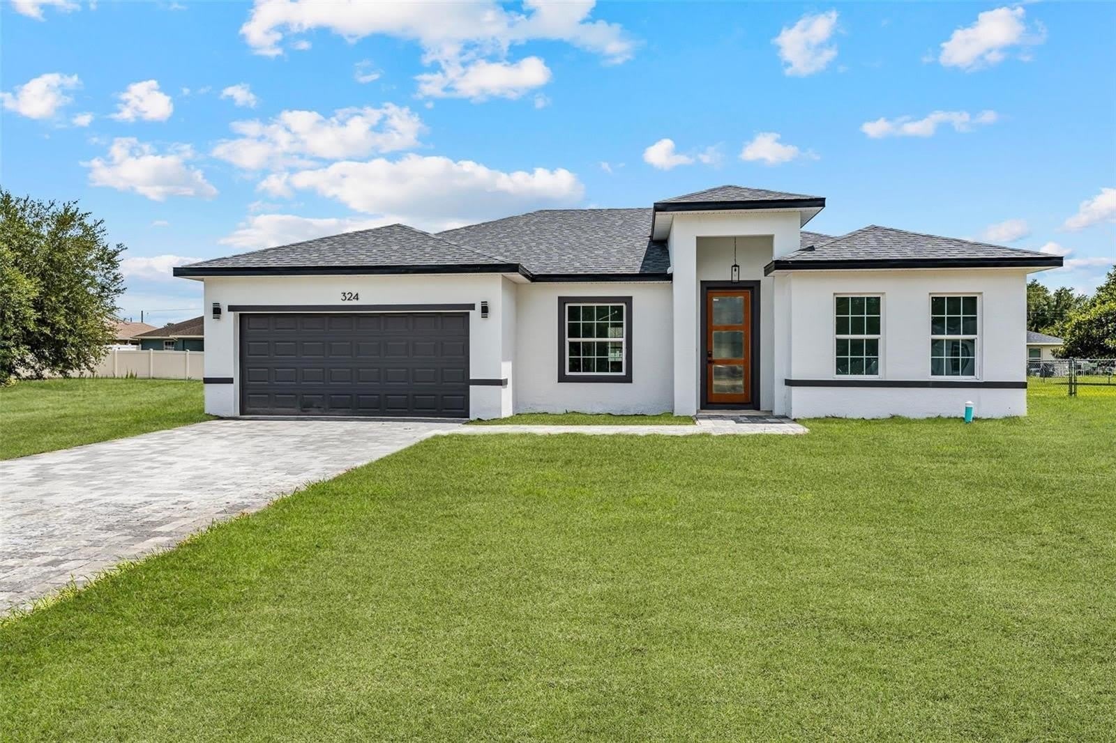 324 Marion Oaks Trail – photo 2