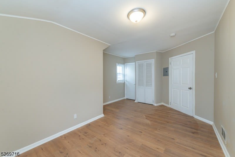 73 W Tremont Ter – photo 4