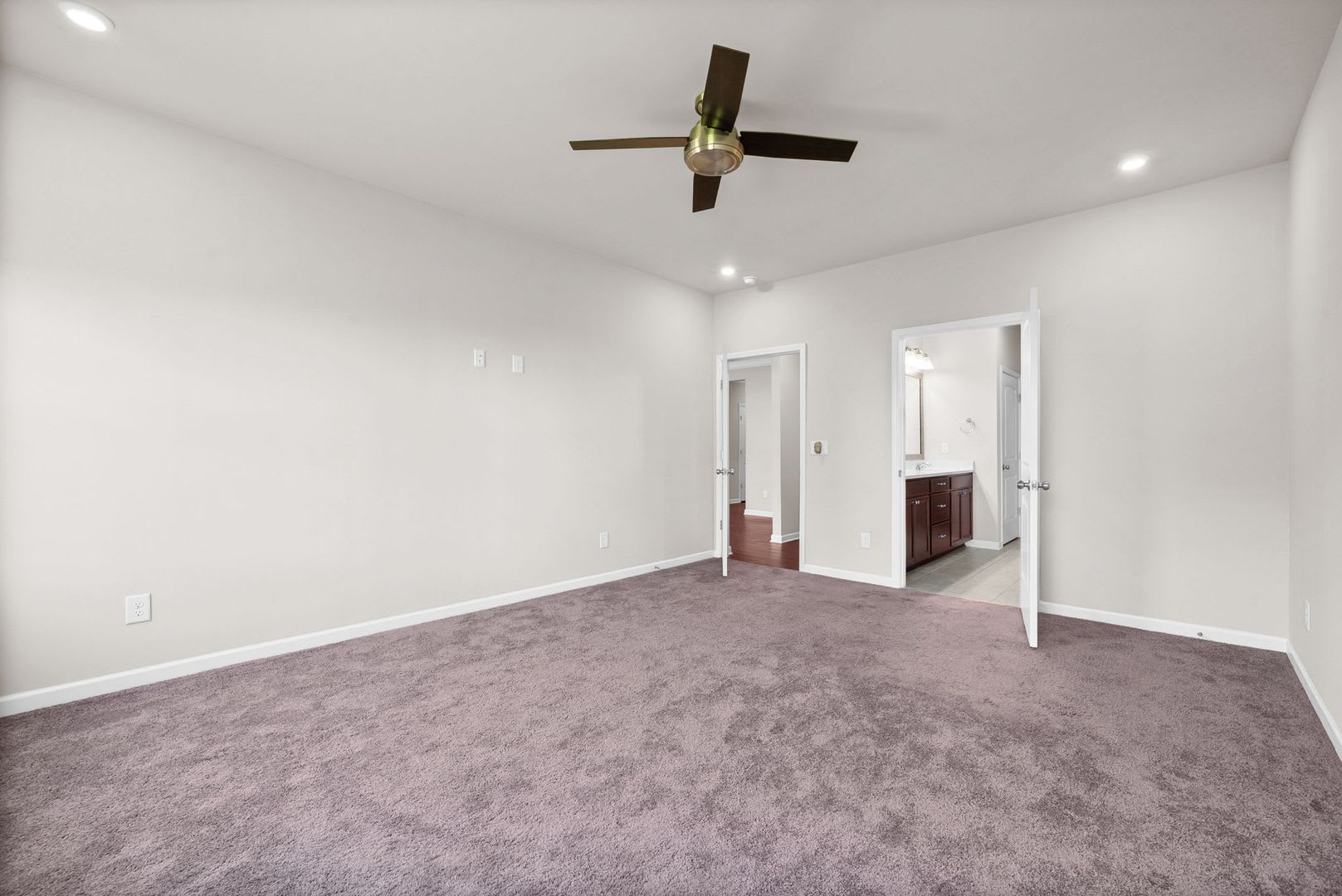NOW RENT READY – photo 2