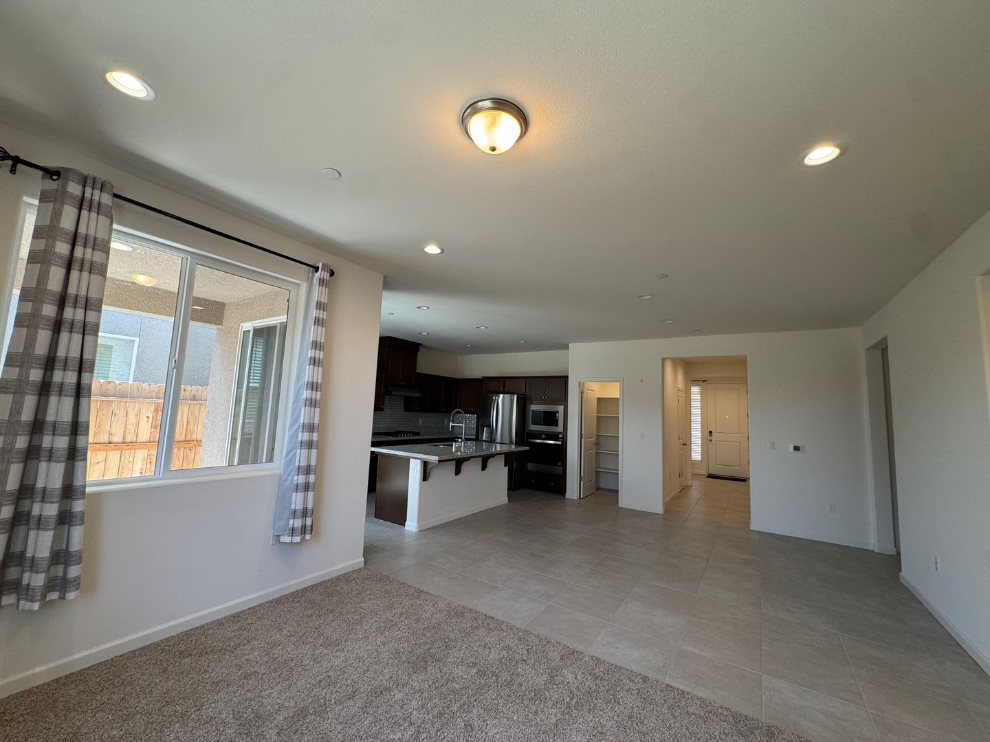 1267 Las Rosas Avenue – photo 4