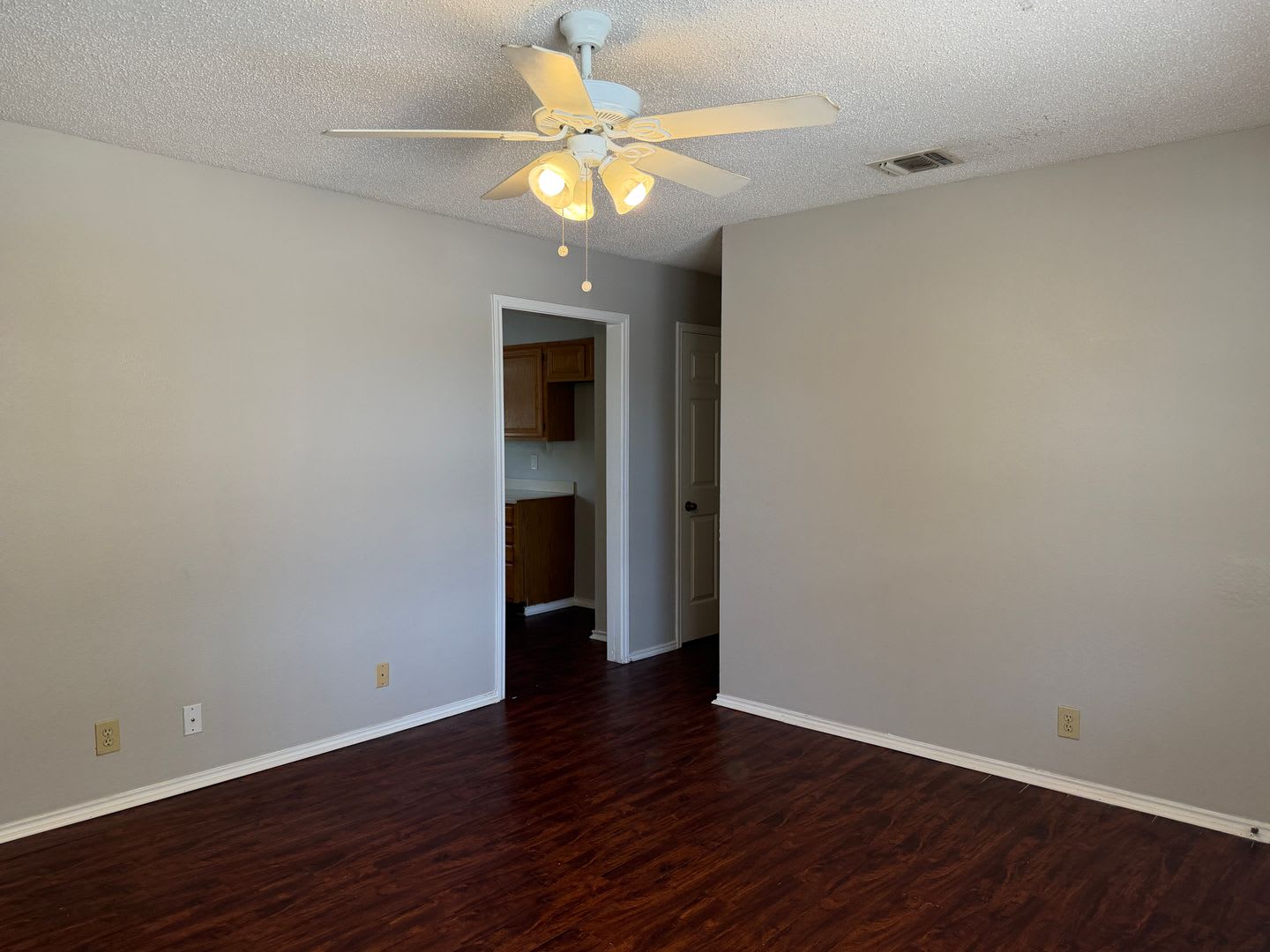 Single Story 3-Bedroom Home – photo 4