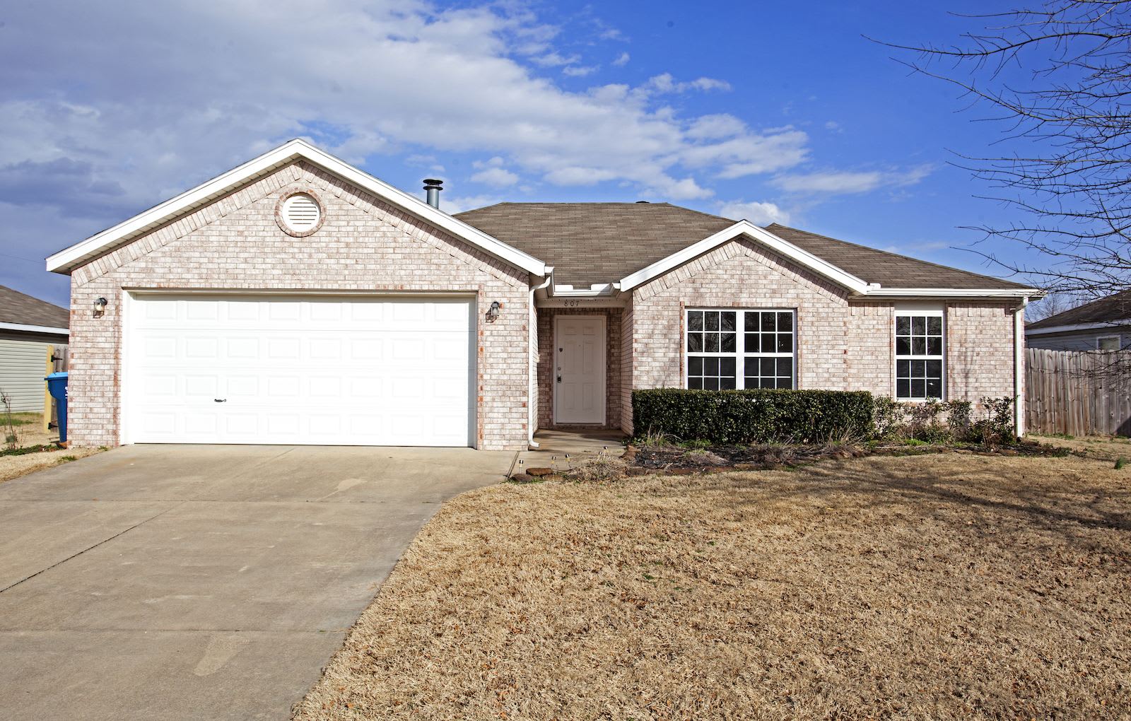 ***807 Sandrock*** – photo 1