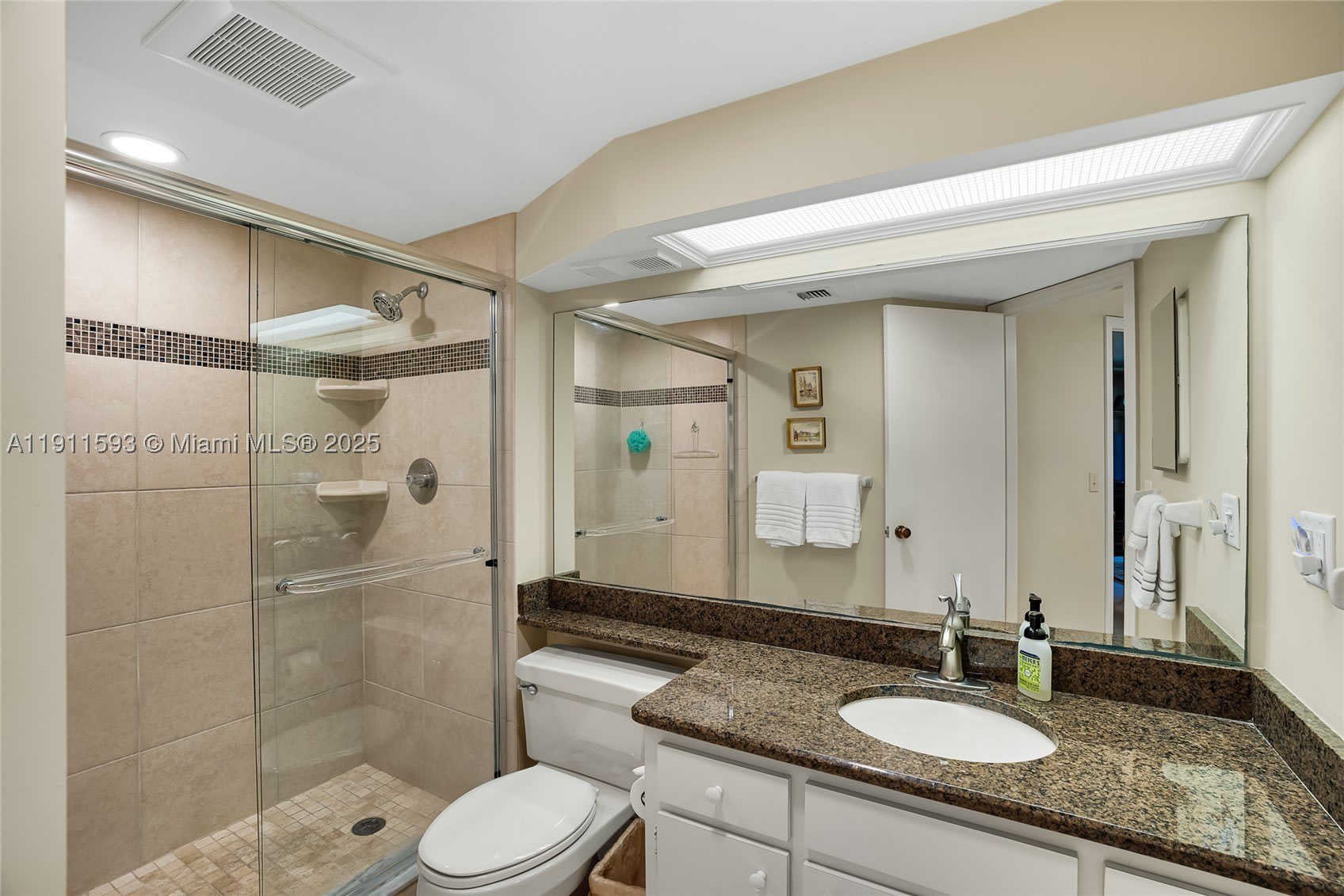 1815 Mooringline Dr – photo 3