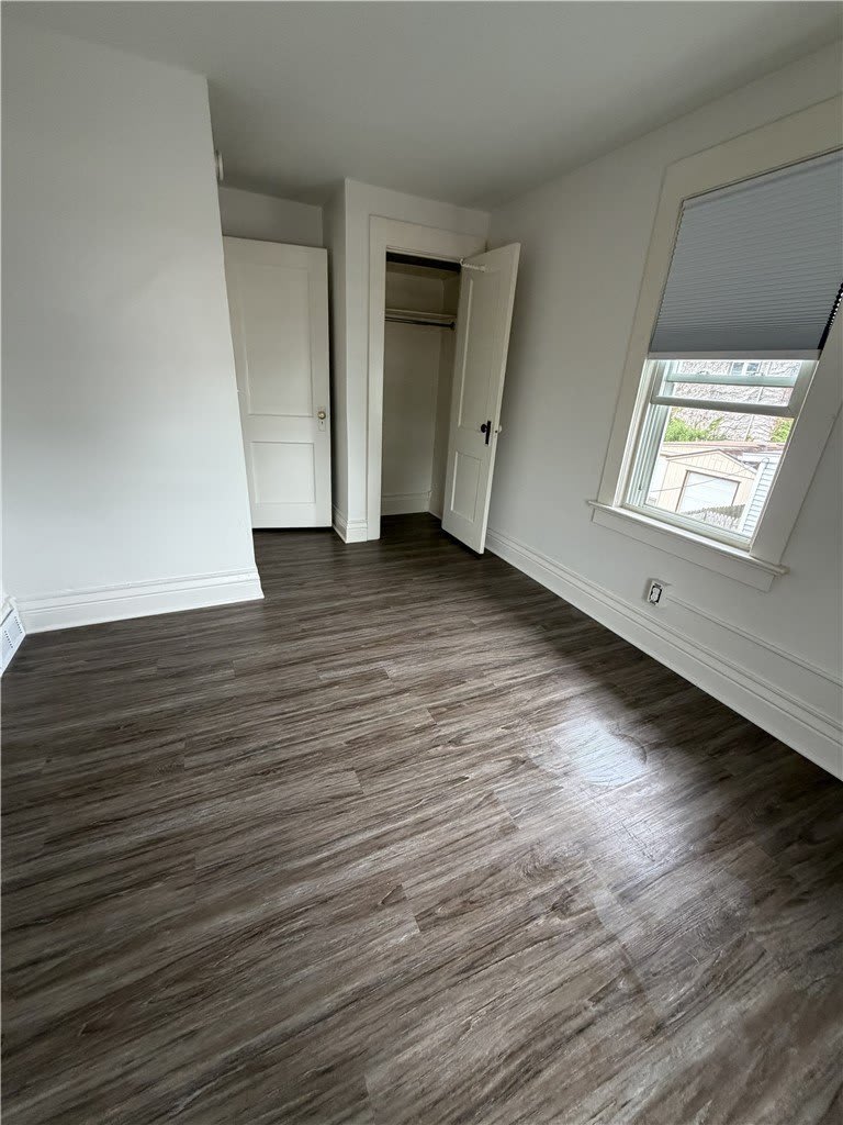 401 W Elm Street – photo 4