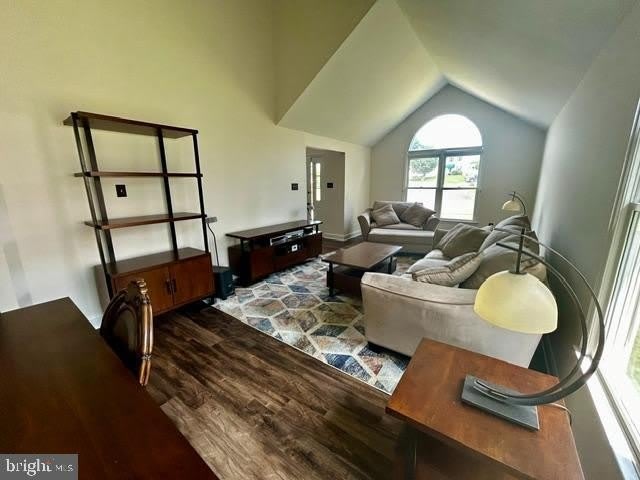 4574 White Oak Lane – photo 3