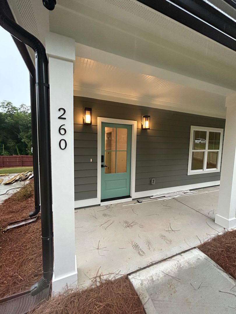 "Brand New Construction" 1 mile from Campus and Downtown – photo 3