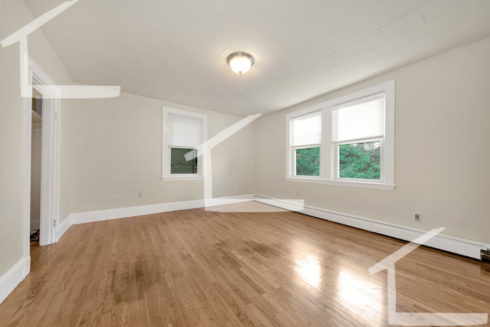 Charming 5 Bedroom No Broker Fee – photo 5