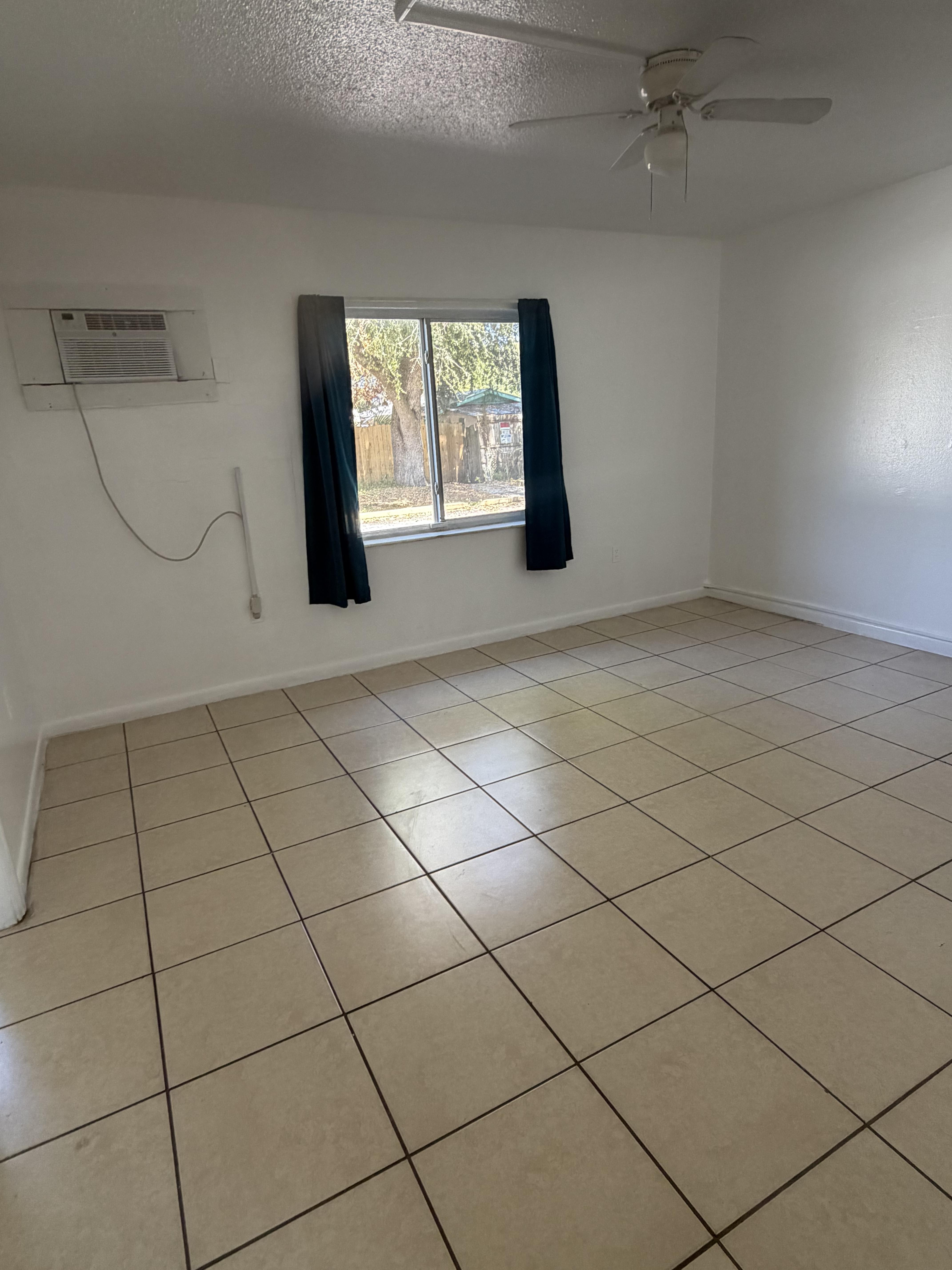 229 W Lancaster Rd – photo 2