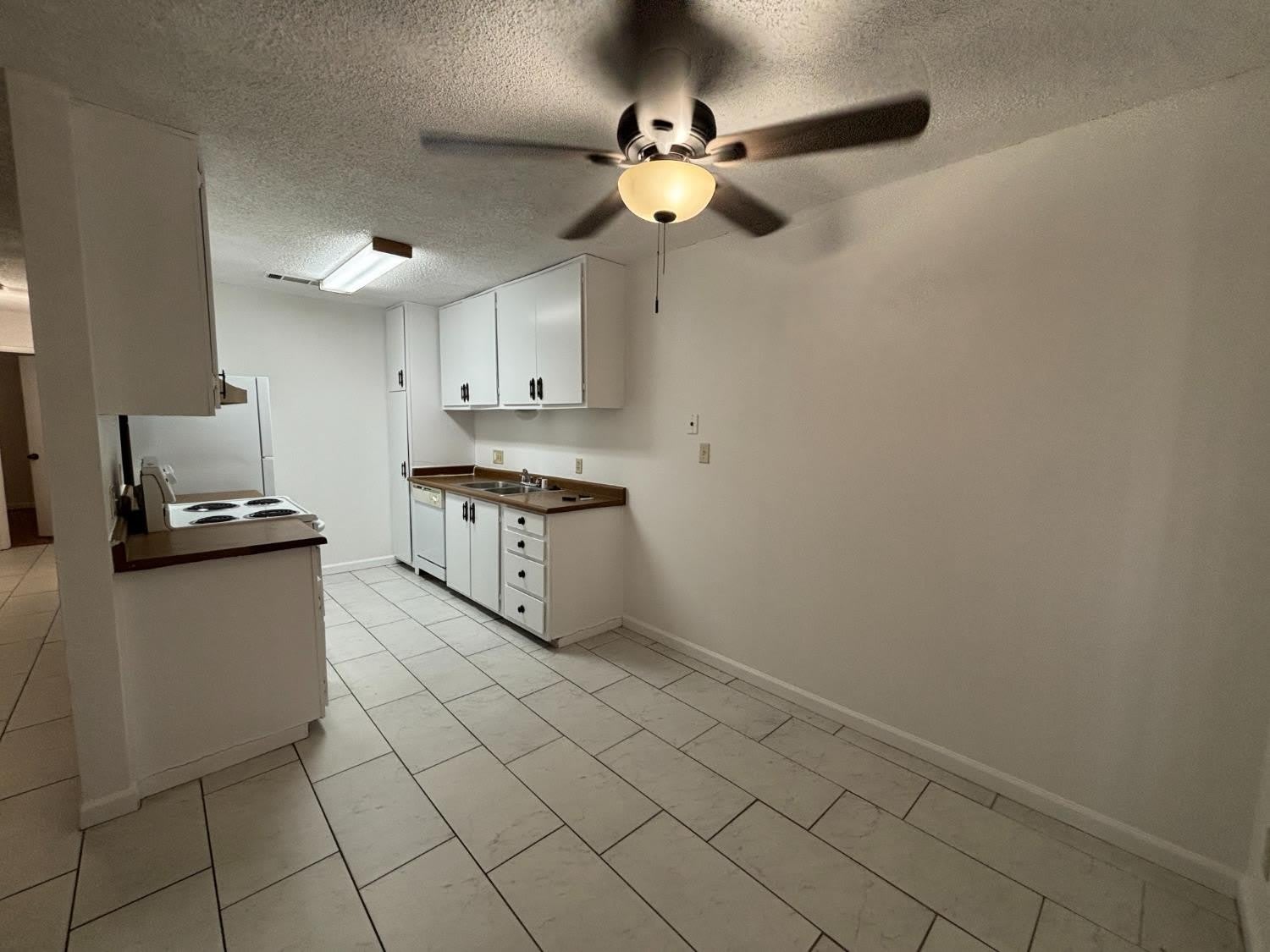 5181 E Olive Avenue – photo 2