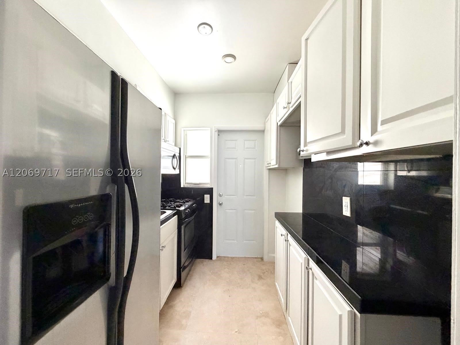 1239 Marseille Dr – photo 5