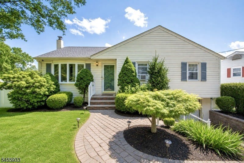 5 Adams Dr – photo 1