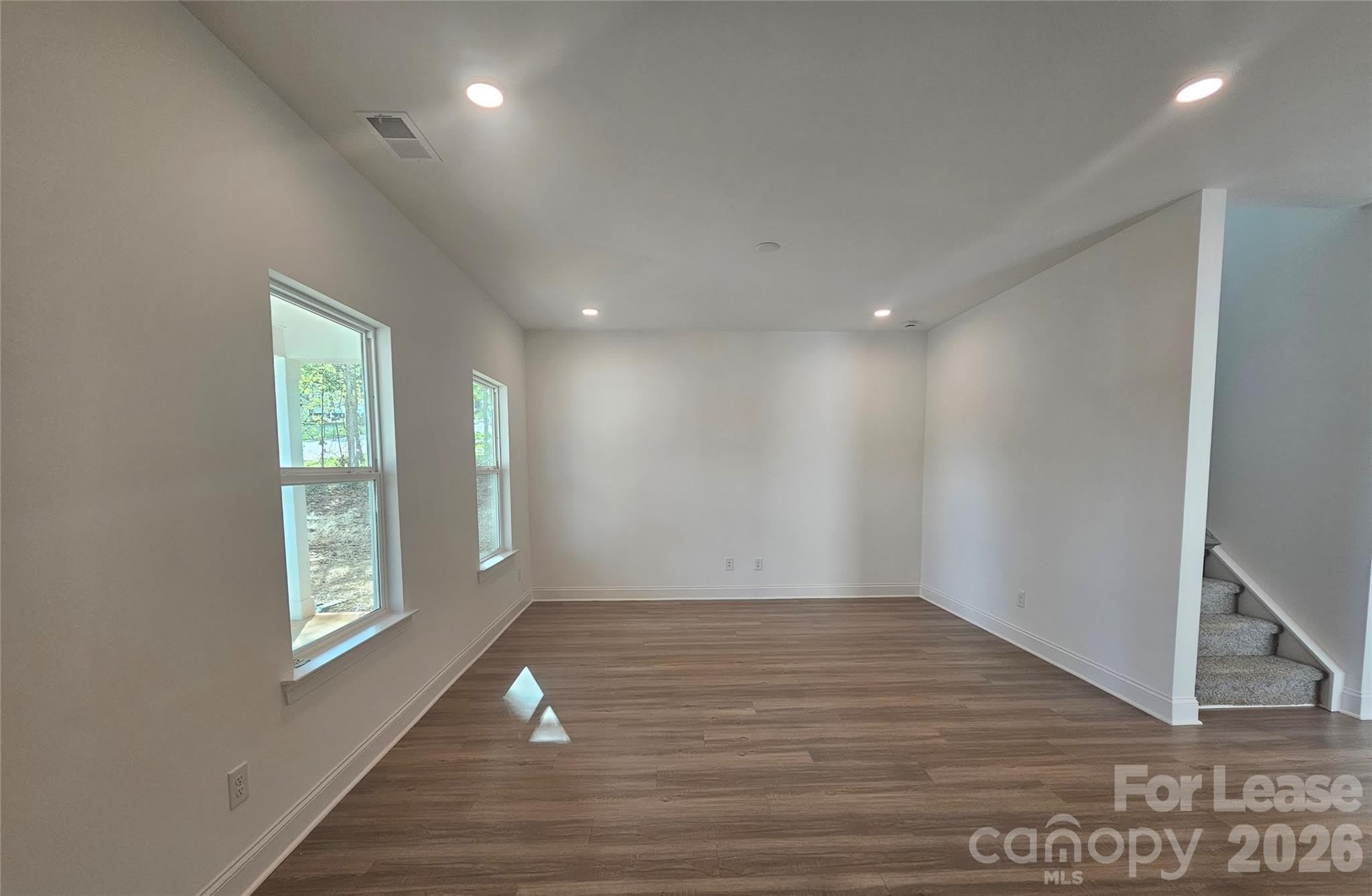 203 Benfield Road – photo 3