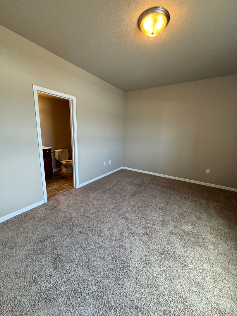 230 West Hills – photo 3