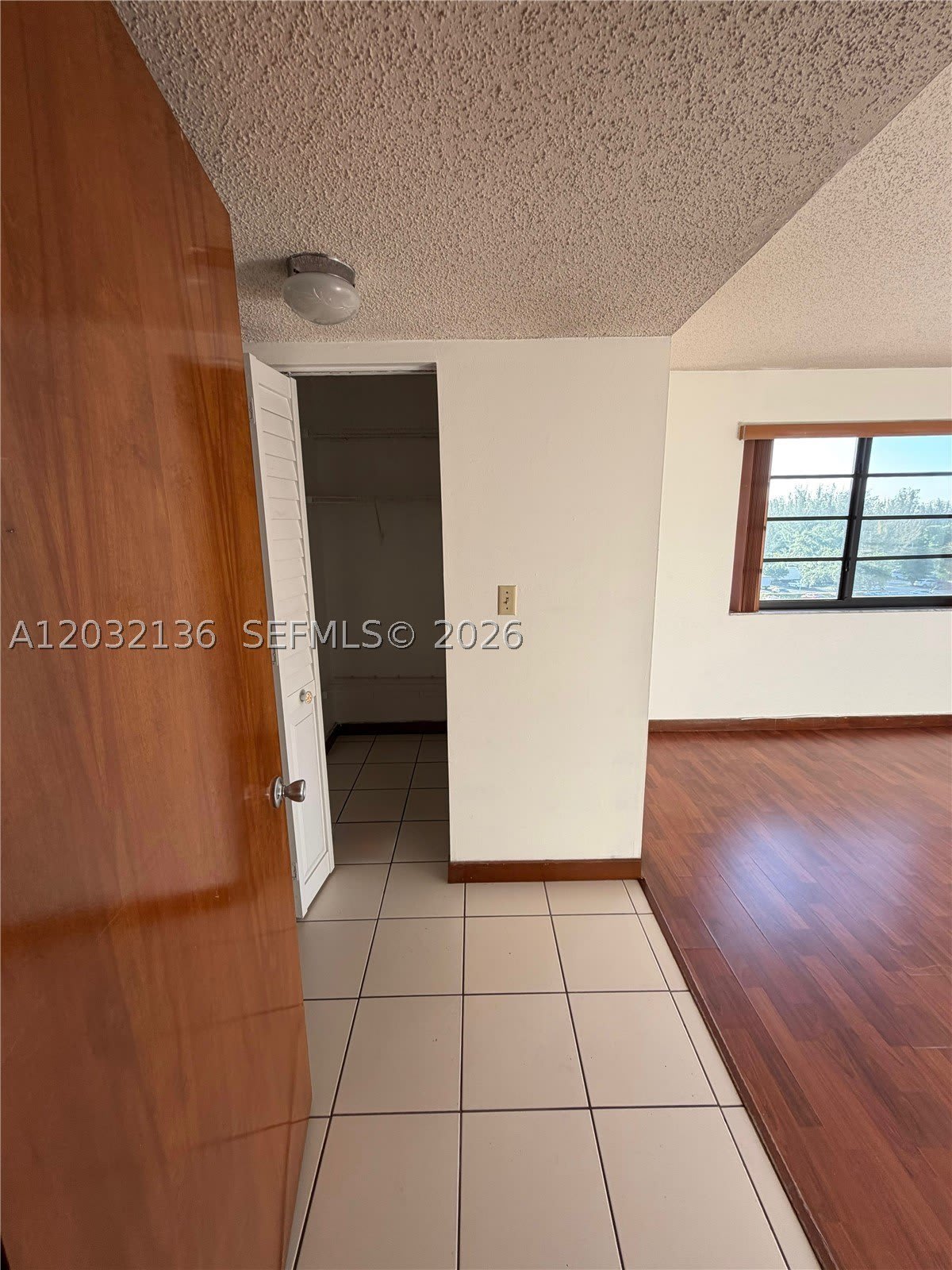 605 Nw 72Nd Ave – photo 2
