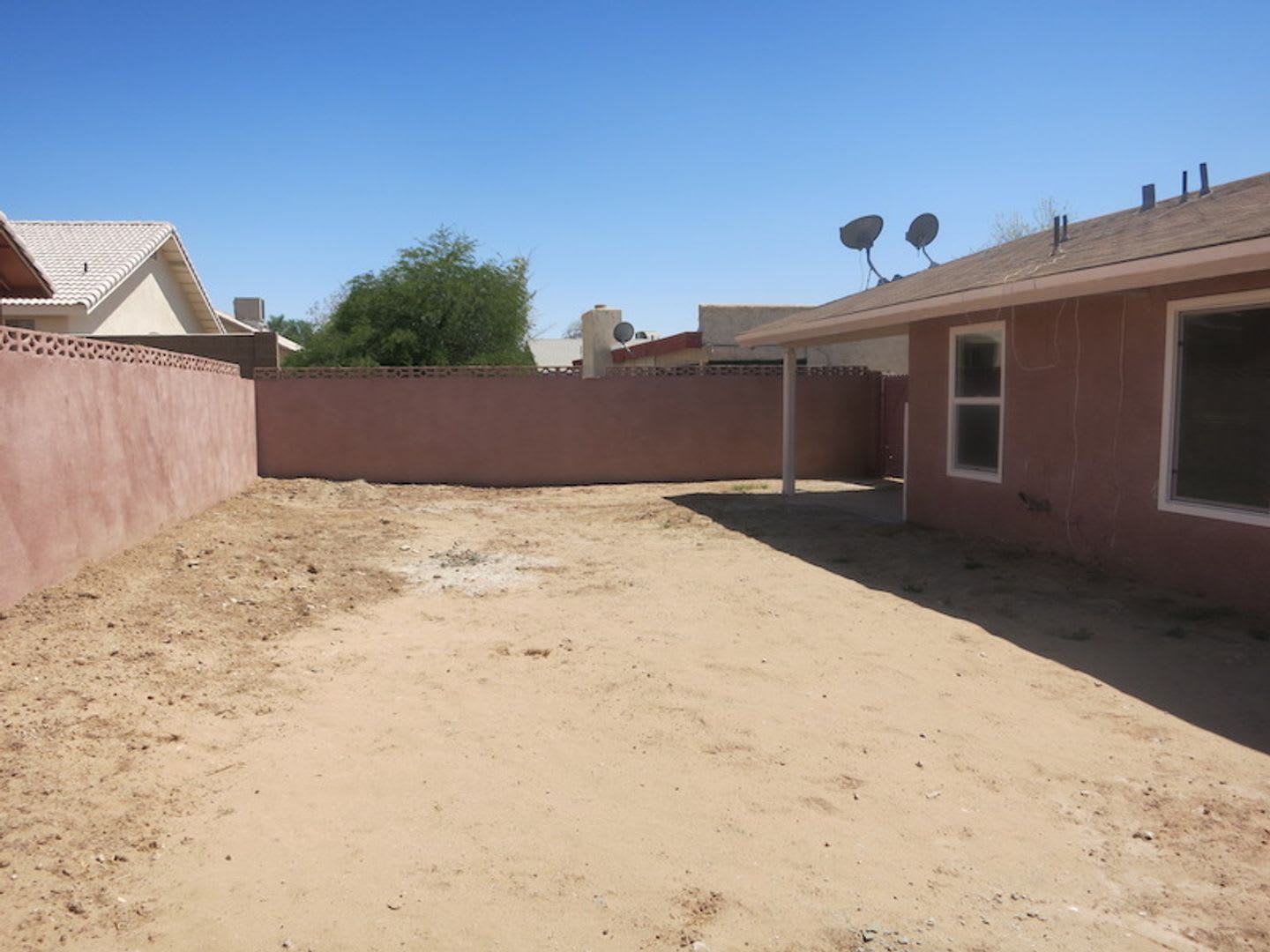 Hacienda Estates Three Bedroom Two Bath home!!! Close to Hospital and Retail Stores – photo 3
