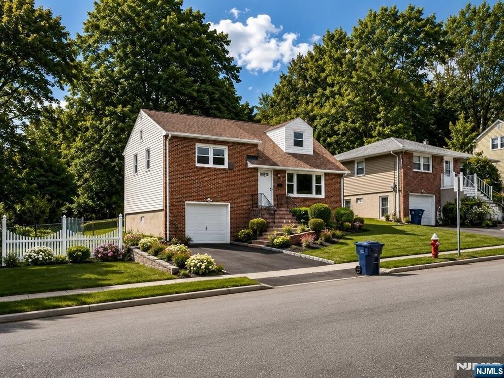 432 Hamilton Place – photo 2
