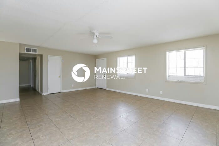 6232 West Rose Lane – photo 4