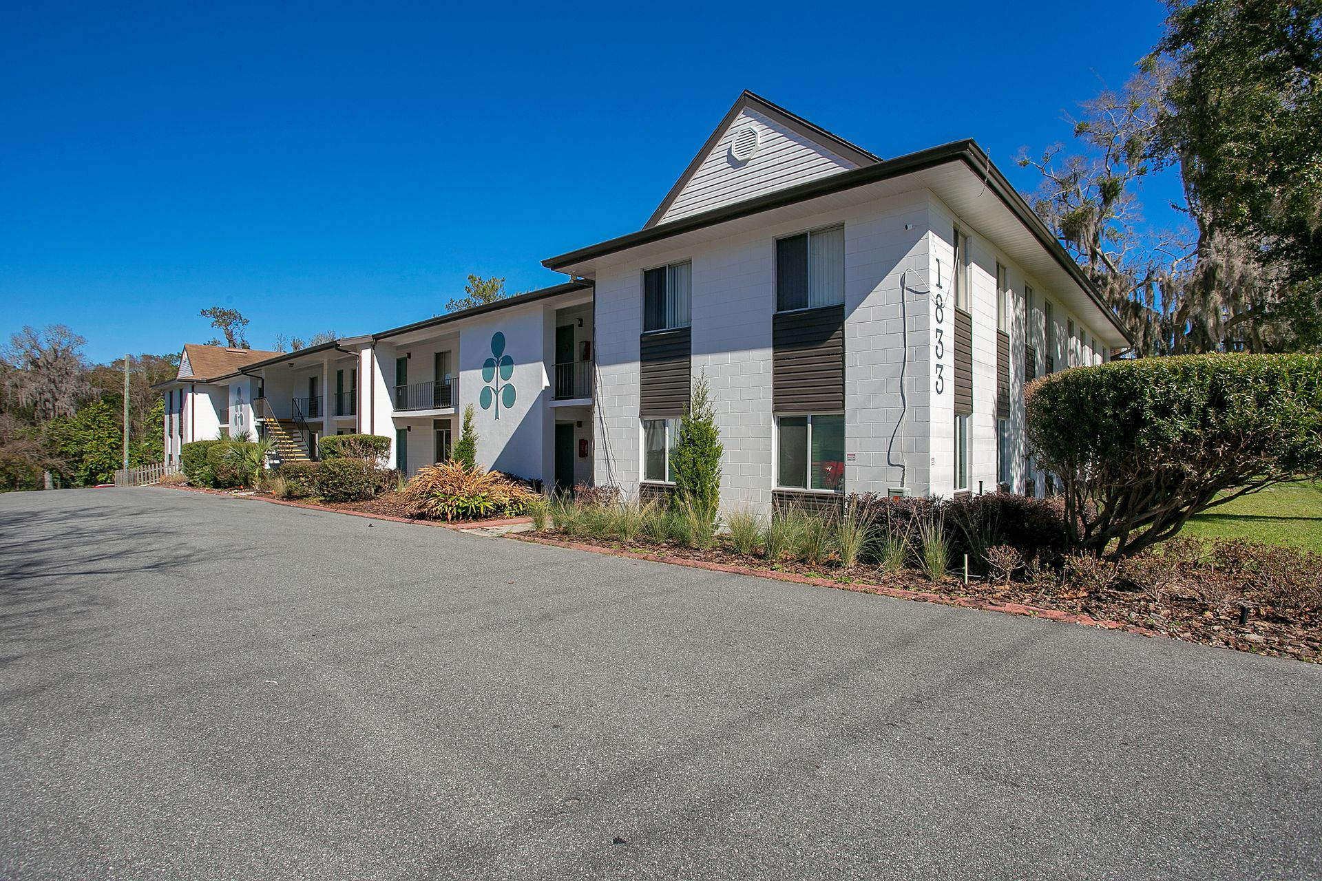 The Studebaker Apartments – photo 2