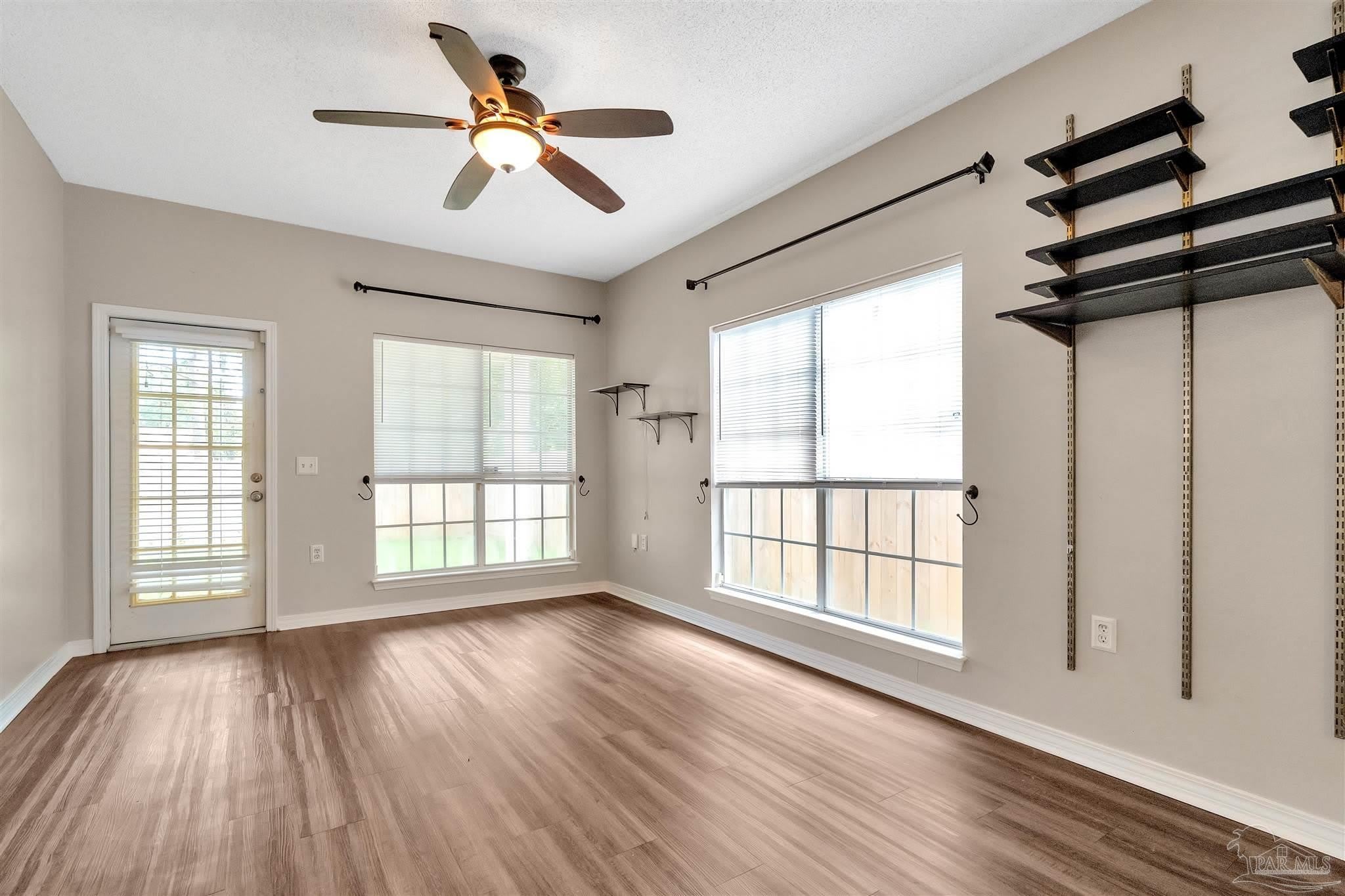 208 Wildflower Ln – photo 5