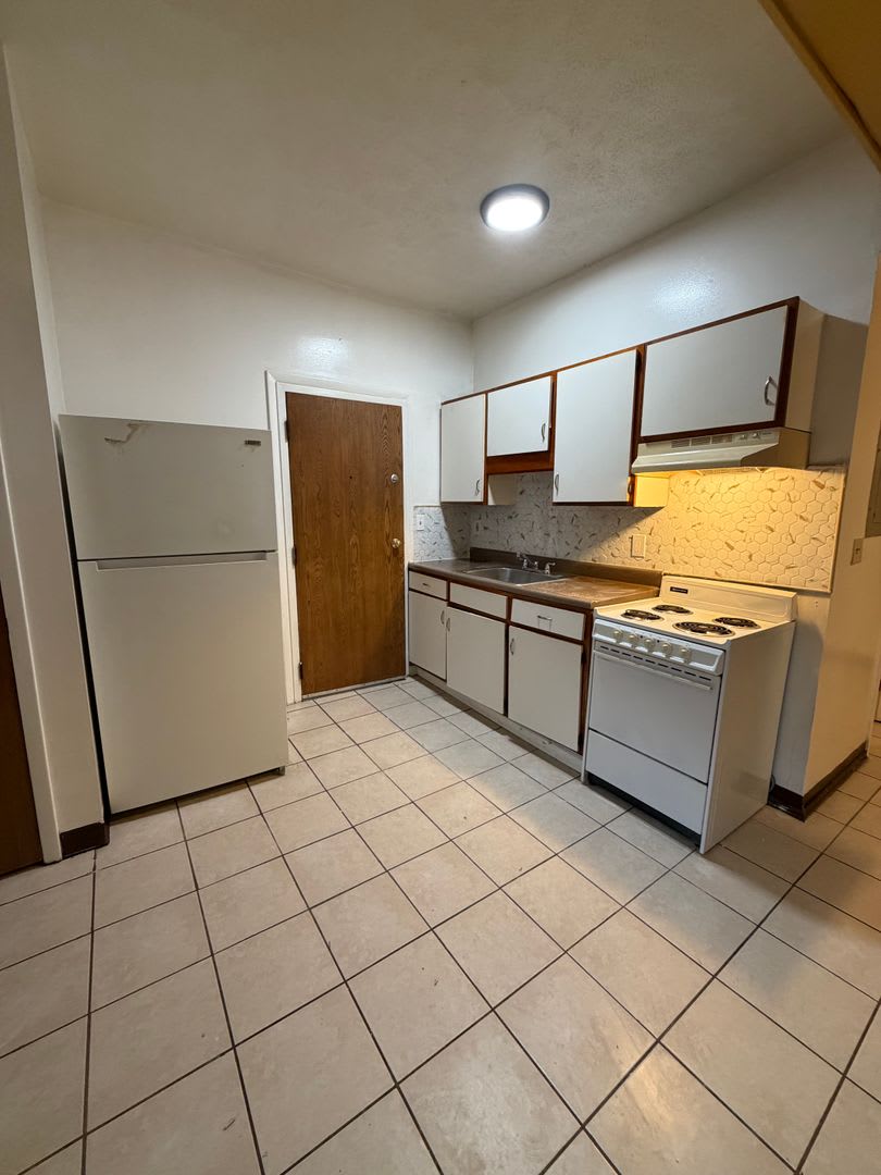 Studio Apartment In Brighton Heights – photo 2