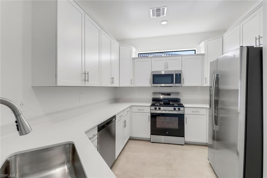19712 Hinkley Dr – photo 5