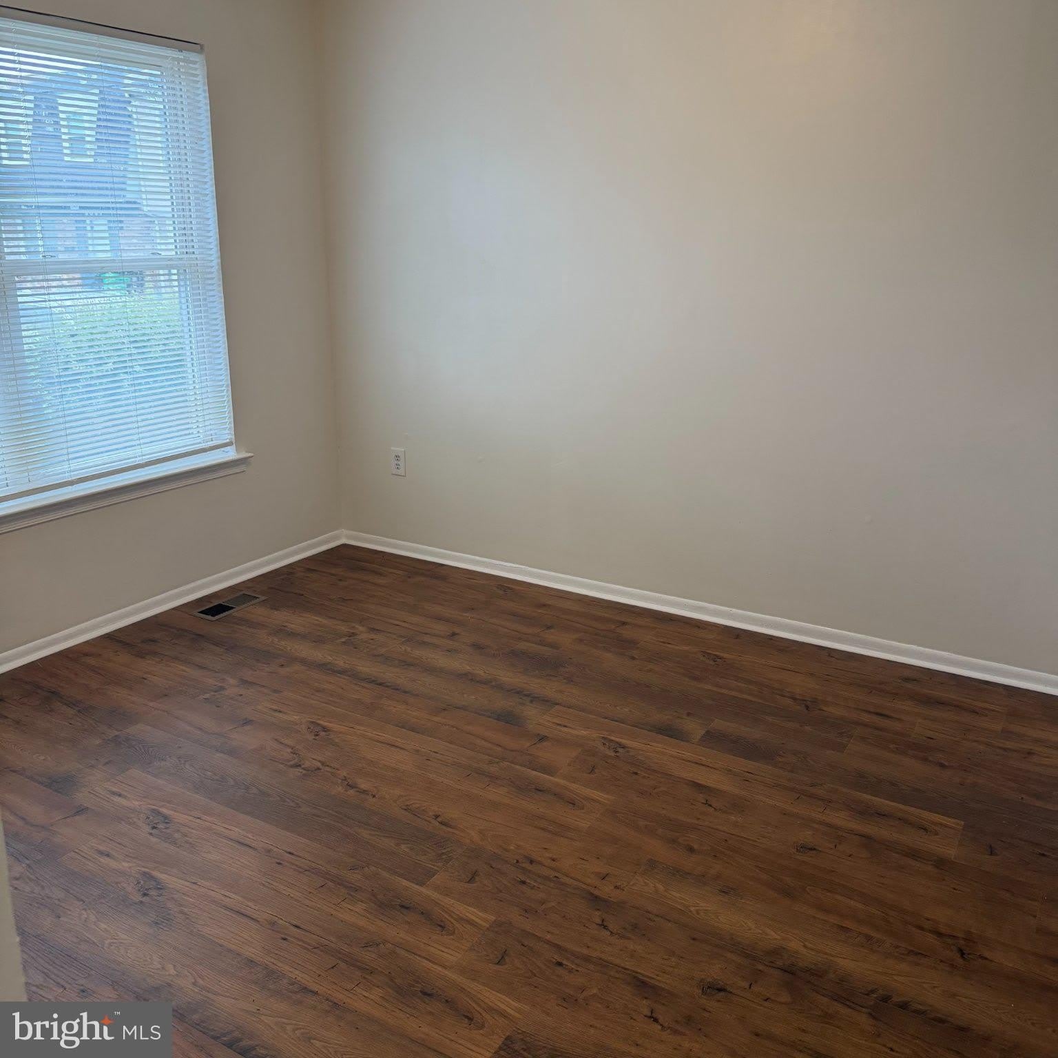 9019 CONTINENTAL Place – photo 4
