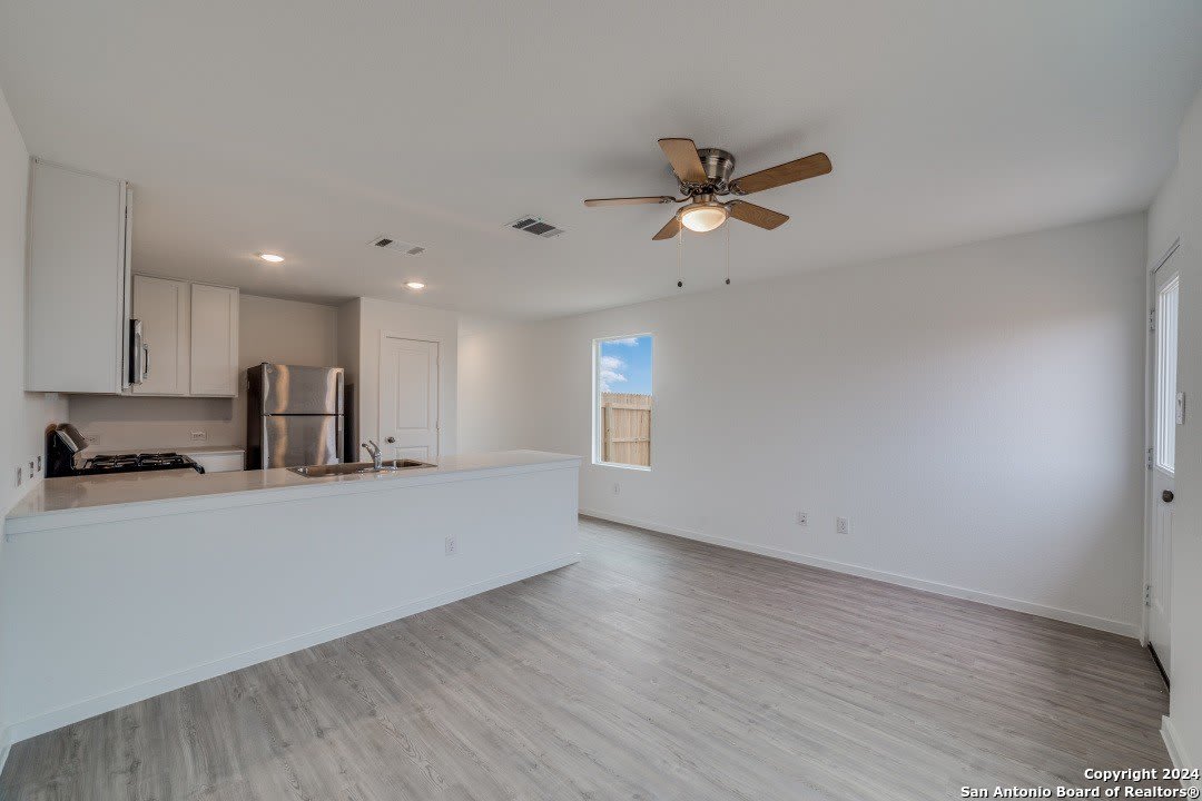 3704 Millbrook Way – photo 3
