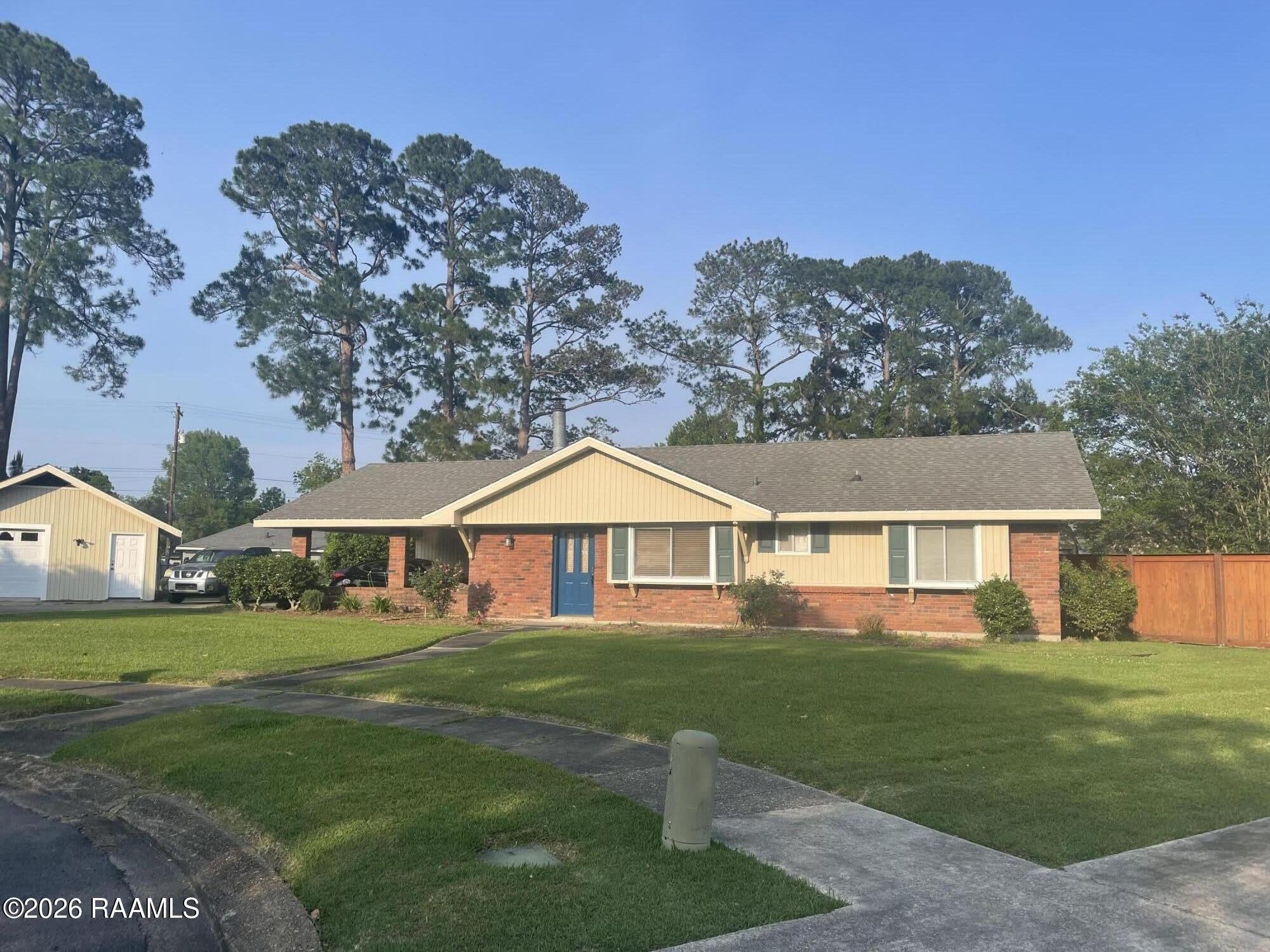 101 Boxwood Drive – photo 1