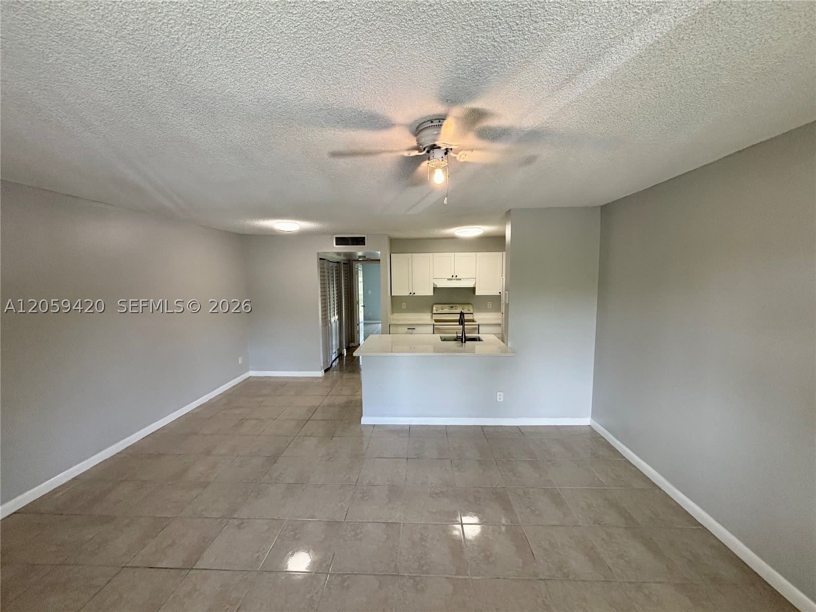 1822 W Meadows Cir – photo 5