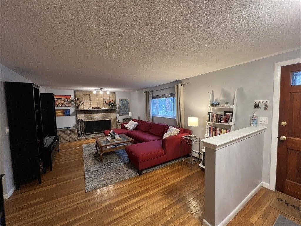 34 Grandview Ave – photo 4